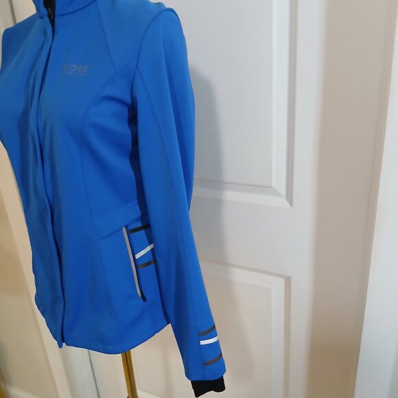 GORE Wind Stopper Softshell Jacket Women's Size S Blue Running Wear Polyester - Picture 3 of 7